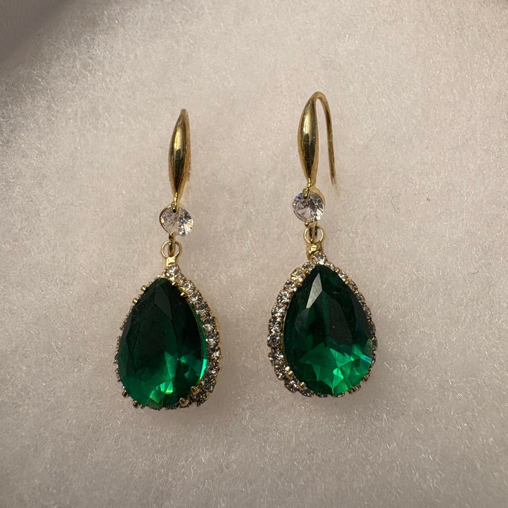 Elegant Emerald 925 Teardrop Earrings